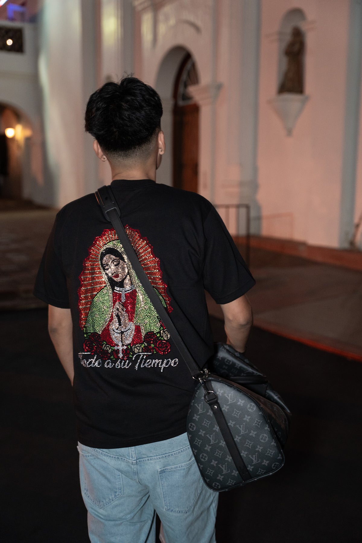 Todo a su Tiempo Virgencita Rhinestone T-Shirt