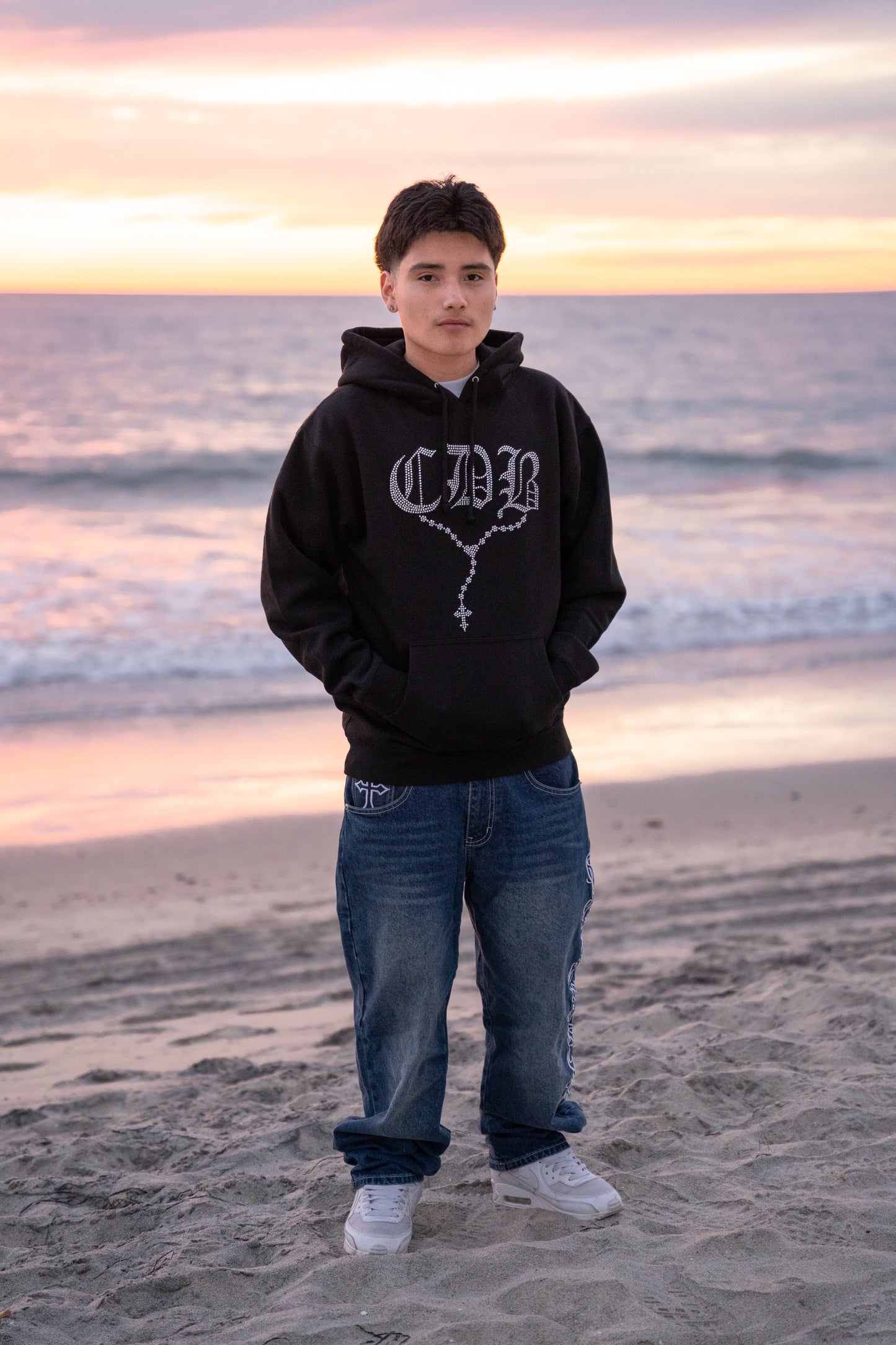 “Todo a su Tiempo” Virgencita Hoodies